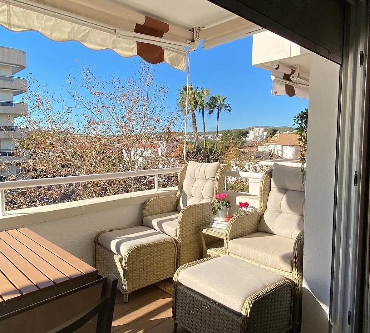 Apartamento Sofia 100 Metros De La Playa Renovado No Pierdas La Oportunidad De Disfrutar De Este Pequeno Paraiso En El Corazon De Sitges 0*,  Spain