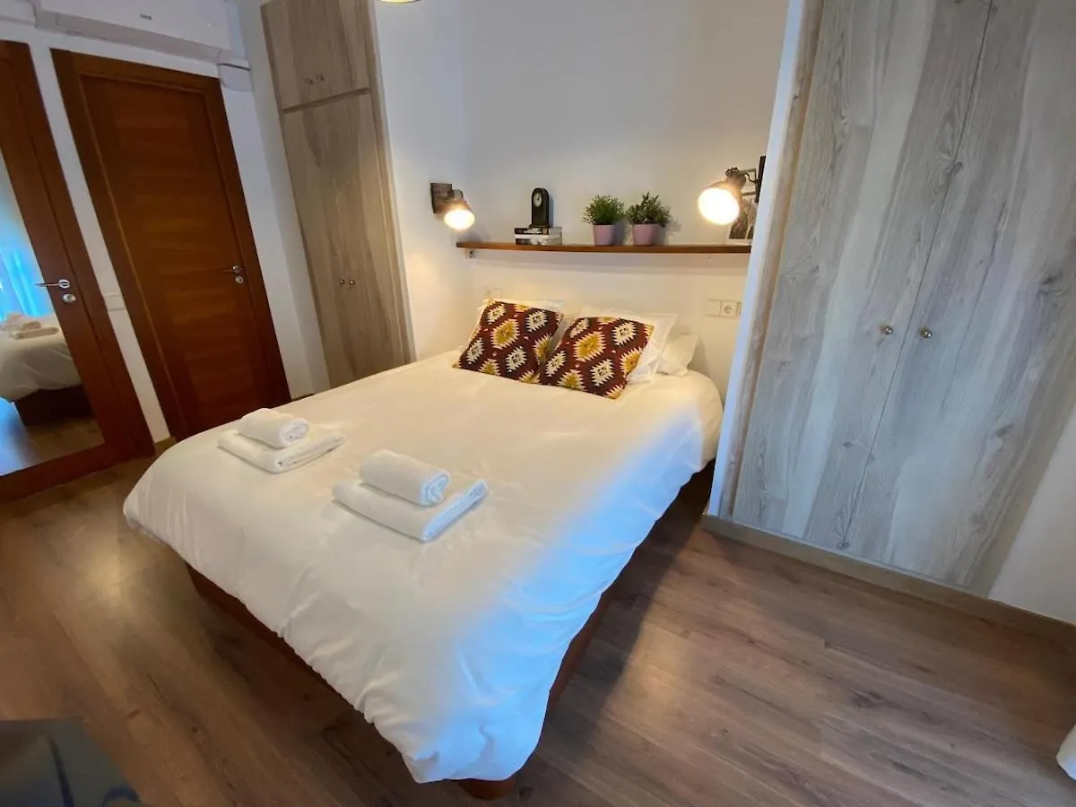Apartamento Sofia 100 Metros De La Playa Renovado No Pierdas La Oportunidad De Disfrutar De Este Pequeno Paraiso En El Corazon De Sitges